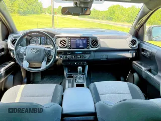 2021 Toyota Tacoma SR с VIN 3TMCZ5AN3MM441215, выставлен на аукционе Copart как лот 64744385 с пробегом 30 503 миль миль и Списание • Salvage title. История ставок и продаж доступна на DreamBid. Изображение 9.