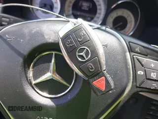 2013 Mercedes-Benz GLK 350 z VIN WDCGG5HBXDG051431, wystawiony jako IAAI lot #42533464 z przebiegiem 151 514 mil mil oraz . Historia ofert i sprzedaży dostępna na DreamBid. Obrazek 11.