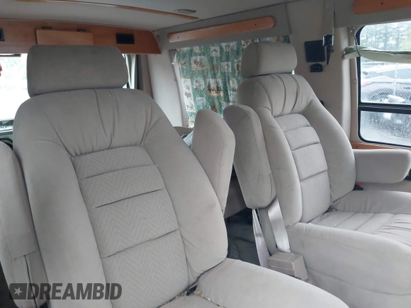 2003 Ford Econoline Cargo Recreational with VIN 1FDRE14L53HB42798, listed as a IAAI auction lot 42200669 with 168,241 mi miles and . Bid and sale history available at DreamBid. Image 8.
