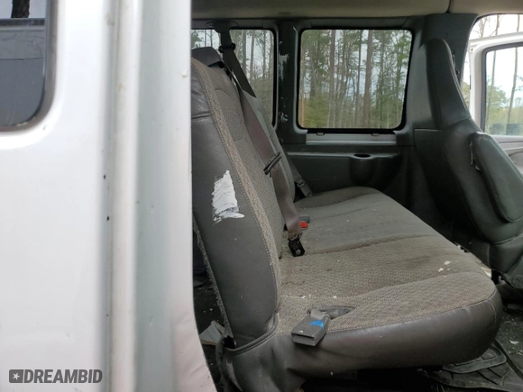 2009 Chevrolet Express Passenger with VIN 1GAHG39K091164479, listed as a Copart auction lot 51215085 with 155,435 mi miles and Salvage Title. Bid and sale history available at carsss.com. Image 11.