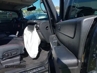 2006 Hummer H2 с VIN 5GRGN23U96H114341, выставлен на аукционе IAAI как лот 41932047 с пробегом 266 087 миль миль и . История ставок и продаж доступна на DreamBid. Изображение 5.