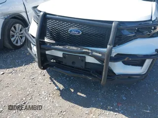 2021 Ford Police Interceptor Utility z VIN 1FM5K8AB0MGB04298, wystawiony jako IAAI lot #40204106 z przebiegiem 74 293 mil mil oraz . Historia ofert i sprzedaży dostępna na DreamBid. Obrazek 6.