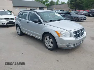 2008 Dodge Caliber SXT z VIN 1B3HB48B98D692341, wystawiony jako IAAI lot #42377571 z przebiegiem 168 090 mil mil oraz . Historia ofert i sprzedaży dostępna na DreamBid. Obrazek 1.