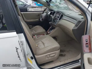 2007 Toyota Highlander w/3rd Row with VIN JTEEP21A170215574, listed as a IAAI auction lot 41531878 with 250,000 mi miles. Bid and sale history available at carsss.com. Image 5.