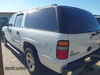 2005 GMC Yukon XL SLT with VIN 3GKEC16Z05G161433, listed as a IAAI auction lot 41484815 with 326,029 mi miles. Bid and sale history available at carsss.com. Image 3.