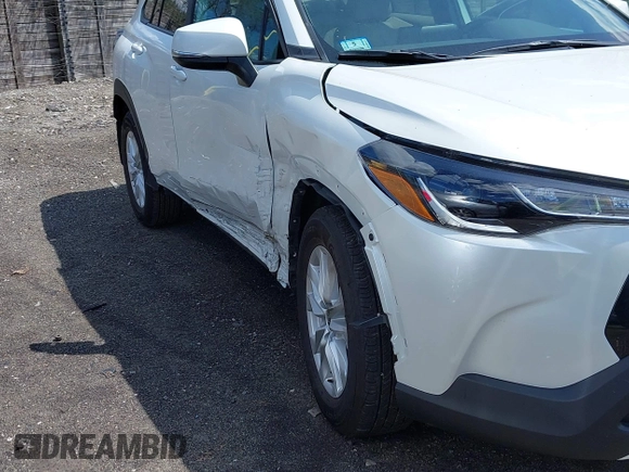 2024 Toyota Corolla Cross LE with VIN 7MUBAABG7RV089653, listed as a IAAI auction lot 42341779 with 4,392 mi miles and . Bid and sale history available at DreamBid. Image 6.