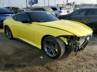 2023 Nissan Z Performance z VIN JN1BZ4BH1PM310365, wystawiony jako Copart lot #86401434 z przebiegiem 10 320 mil mil oraz Szkoda całkowita • Salvage title. Historia ofert i sprzedaży dostępna na DreamBid. Obrazek 4.