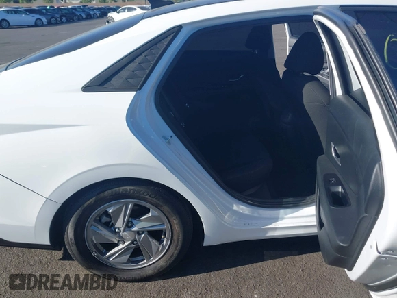 2024 Hyundai Elantra SE with VIN KMHLL4DG8RU816118, listed as a IAAI auction lot 42503570 with 18,730 mi miles and . Bid and sale history available at DreamBid. Image 8.