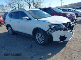 2020 Nissan Rogue S z VIN KNMAT2MTXLP511481, wystawiony jako IAAI lot #41813313 z przebiegiem 100 995 mil mil oraz . Historia ofert i sprzedaży dostępna na DreamBid. Obrazek 1.