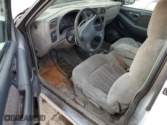 1998 Chevrolet S-10 with VIN 1GCCS14X4WK160271, listed as a Copart auction lot 80284274 with 276,924 mi miles and Salvage Title. Bid and sale history available at carsss.com. Image 8.