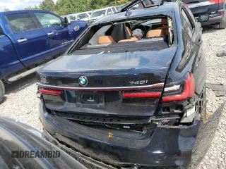 2020 BMW 7 Series 740i xDrive with VIN WBA7T4C01LCD47106, listed as a Copart auction lot 70770354 with 388 mi miles and Salvage title. Bid and sale history available at DreamBid. Image 6.