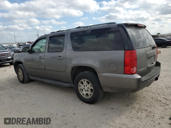 2007 GMC Yukon XL SLT with VIN 1GKFC16077J405098, listed as a Copart auction lot 44161435 with 209,519 mi miles and Salvage Title. Bid and sale history available at carsss.com. Image 2.