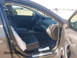 2016 Acura RDX with VIN 5J8TB3H35GL010671, listed as a IAAI auction lot 41701207 with 119,373 mi miles. Bid and sale history available at carsss.com. Image 5.