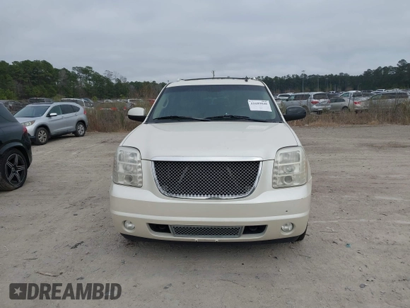 2010 GMC Yukon XL Denali with VIN 1GKUKMEFXAR218674, listed as a IAAI auction lot 41689848 with 1 mi miles. Bid and sale history available at carsss.com. Image 6.