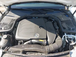 2019 Mercedes-Benz C 300 z VIN 55SWF8DB0KU318691, wystawiony jako IAAI lot #41751526 z przebiegiem 63 608 mil mil oraz . Historia ofert i sprzedaży dostępna na DreamBid. Obrazek 10.