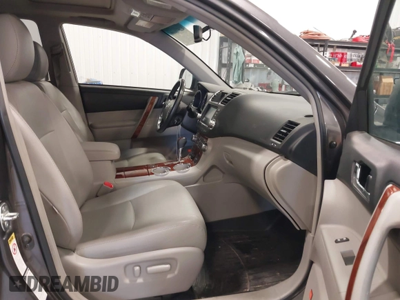 2012 Toyota Highlander Limited with VIN 5TDDK3EH1CS163589, listed as a IAAI auction lot 42598666 with 149,078 mi miles and . Bid and sale history available at DreamBid. Image 5.