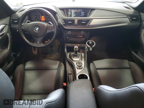 2014 BMW X1 sDrive28i z VIN WBAVM1C51EVW48218, wystawiony jako Copart lot #58146475 z przebiegiem 107 934 mil mil oraz Czysty tytuł • Clean title. Historia ofert i sprzedaży dostępna na DreamBid. Obrazek 8.