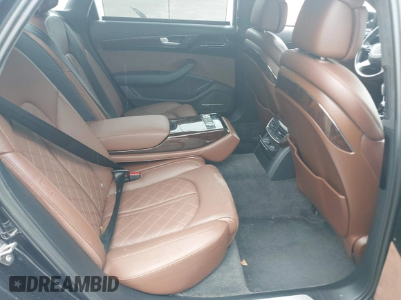 2015 Audi A8 3.0T z VIN WAU3GAFD9FN001343, wystawiony jako IAAI lot #39846084 z przebiegiem 105 242 mil mil oraz . Historia ofert i sprzedaży dostępna na DreamBid. Obrazek 8.