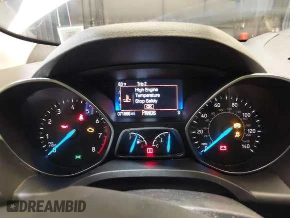 2018 Ford Escape SE z VIN 1FMCU9GD0JUD33111, wystawiony jako IAAI lot #42277404 z przebiegiem 71 896 mil mil oraz . Historia ofert i sprzedaży dostępna na DreamBid. Obrazek 7.