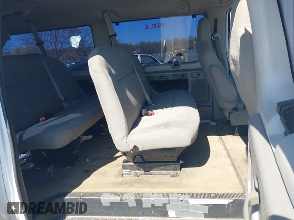 2013 Ford Econoline Passenger XL with VIN 1FBSS3BL0DDB34697, listed as a IAAI auction lot 42056699 with 180,788 mi miles. Bid and sale history available at carsss.com. Image 8.