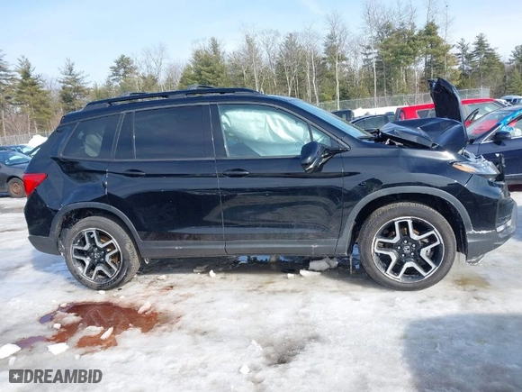 2022 Honda Passport Elite with VIN 5FNYF8H02NB001258, listed as a IAAI auction lot 41631521 with 68,978 mi miles. Bid and sale history available at carsss.com. Image 13.
