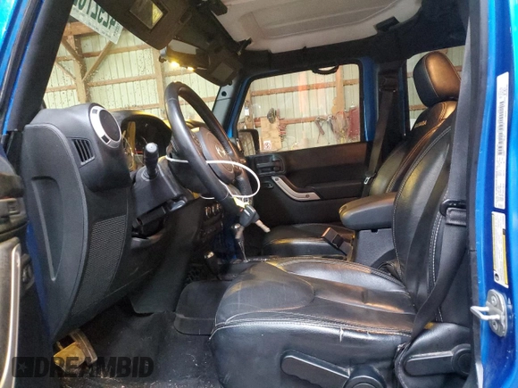 2014 Jeep Wrangler Unlimited Sahara with VIN 1C4BJWEG2EL285868, listed as a Copart auction lot 42927025 with 182,482 mi miles and Clean Title. Bid and sale history available at carsss.com. Image 7.