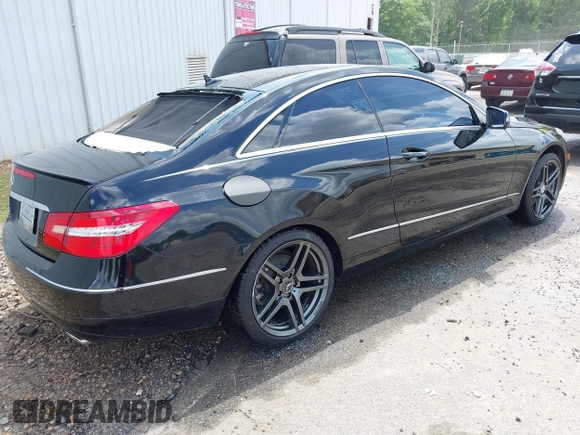 2011 Mercedes-Benz E 350 with VIN WDDKJ5GB8BF105563, listed as a IAAI auction lot 42137915 with 169,319 mi miles and . Bid and sale history available at DreamBid. Image 4.
