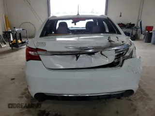 2013 Chrysler 200 Touring with VIN 1C3CCBBB0DN538581, listed as a Copart auction lot 54549154 with 154,119 mi miles and Non Repairable. Bid and sale history available at carsss.com. Image 6.