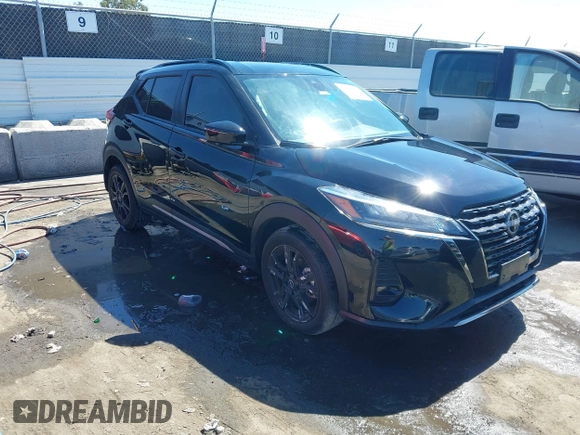 2024 Nissan Kicks SR with VIN 3N1CP5DV7RL490435, listed as a IAAI auction lot 41817333 with 7,918 mi miles and . Bid and sale history available at DreamBid. Image 1.