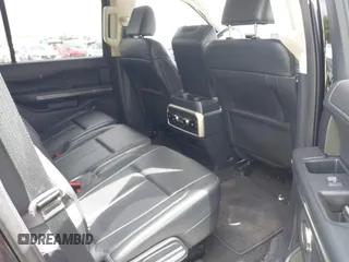 2022 Ford Expedition XLT with VIN 1FMJU1JT9NEA67323, listed as a IAAI auction lot 41716855 with 34,513 mi miles. Bid and sale history available at carsss.com. Image 8.