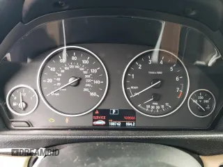 2013 BMW 3 Series 328i z VIN WBA3C1C55DF444427, wystawiony jako Copart lot #43200905 z przebiegiem 188 742 mil mil oraz Szkoda całkowita • Salvage title. Historia ofert i sprzedaży dostępna na DreamBid. Obrazek 9.