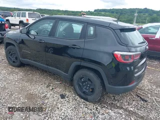 2019 Jeep Compass Sport с VIN 3C4NJCAB0KT624004, выставлен на аукционе IAAI как лот 42478659 с пробегом 76 289 миль миль и . История ставок и продаж доступна на DreamBid. Изображение 3.