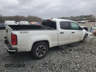 2021 Chevrolet Colorado 4WD Z71 with VIN 1GCGTDEN5M1210367, listed as a Copart auction lot 47817145 with 69,299 mi miles and Salvage Title. Bid and sale history available at carsss.com. Image 3.