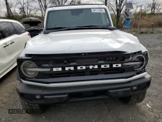 2024 Ford Bronco Outer Banks z VIN 1FMEE8BP1RLA50798, wystawiony jako Copart lot #54117355 z przebiegiem 8 182 mil mil oraz Szkoda całkowita • Salvage title. Historia ofert i sprzedaży dostępna na DreamBid. Obrazek 5.