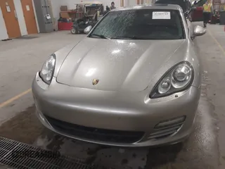 2012 Porsche Panamera S z VIN WP0AB2A71CL060068, wystawiony jako IAAI lot #42309742 z przebiegiem 93 334 mil mil oraz . Historia ofert i sprzedaży dostępna na DreamBid. Obrazek 12.