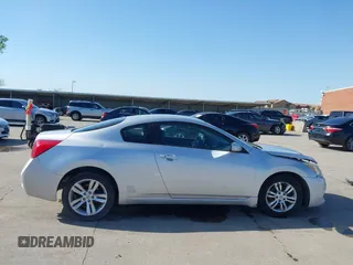 2013 Nissan Altima S z VIN 1N4AL2EP5DC202243, wystawiony jako IAAI lot #42029318 z przebiegiem Nie podano mil oraz . Historia ofert i sprzedaży dostępna na DreamBid. Obrazek 13.