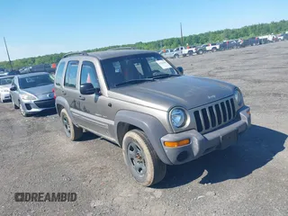 2003 Jeep Liberty Sport z VIN 1J4GL48K73W671700, wystawiony jako IAAI lot #42222189 z przebiegiem 237 970 mil mil oraz . Historia ofert i sprzedaży dostępna na DreamBid. Obrazek 1.