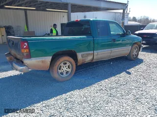 1999 Chevrolet Silverado 1500 LS with VIN 2GCEC19V7X1168265, listed as a IAAI auction lot 41678567 with 1 mi miles. Bid and sale history available at carsss.com. Image 4.
