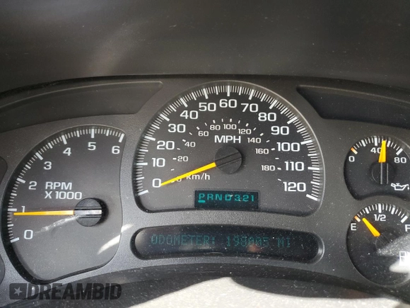 2004 Chevrolet Suburban LS with VIN 3GNEC16Z64G163608, listed as a Copart auction lot 56529235 with 198,005 mi miles and Salvage title. Bid and sale history available at DreamBid. Image 9.