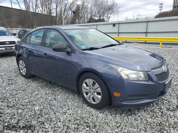 2013 Chevrolet Cruze LS with VIN 1G1PA5SG5D7295346, listed as a Copart auction lot 53536695 with 192,497 mi miles and Clean Title. Bid and sale history available at carsss.com. Image 4.