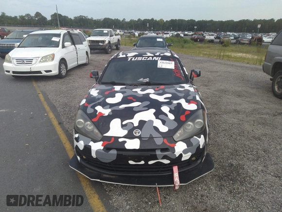 2008 Hyundai Tiburon GT z VIN KMHHN66F58U262230, wystawiony jako IAAI lot #33619963 z przebiegiem 150 708 mil mil oraz . Historia ofert i sprzedaży dostępna na DreamBid. Obrazek 6.