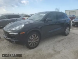 2017 Porsche Cayenne with VIN WP1AA2A27HKA80635, listed as a Copart auction lot 86650104 with 188,003 mi miles and Salvage Title. Bid and sale history available at carsss.com. Image 1.
