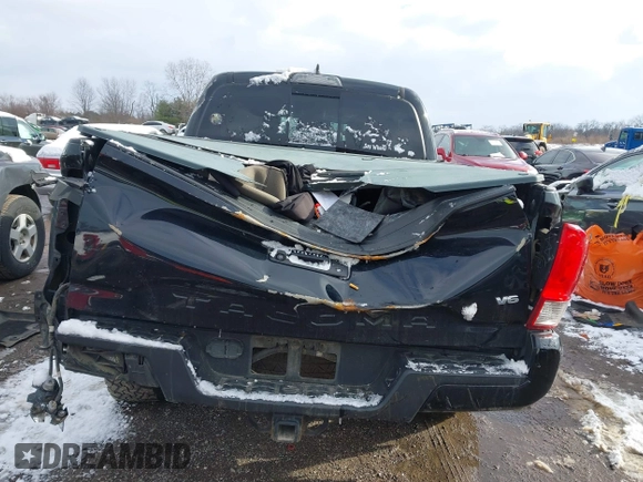 2017 Toyota Tacoma SR5 with VIN 5TFCZ5ANXHX061031, listed as a IAAI auction lot 41218297 with Not Provided miles and . Bid and sale history available at DreamBid. Image 15.