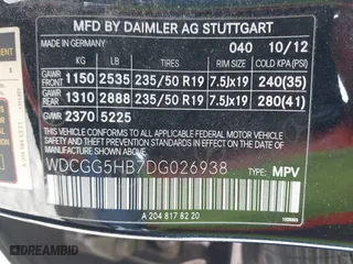 2013 Mercedes-Benz GLK-Class GLK 350 with VIN WDCGG5HB7DG026938, listed as a IAAI auction lot 42096460 with 271,577 mi miles. Bid and sale history available at carsss.com. Image 9.