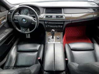 2013 BMW 7 Series 750Li xDrive с VIN WBAYF8C58DD141496, выставлен на аукционе Copart как лот 49923365 с пробегом 141 620 миль миль и Чистый • Clean title. История ставок и продаж доступна на DreamBid. Изображение 8.