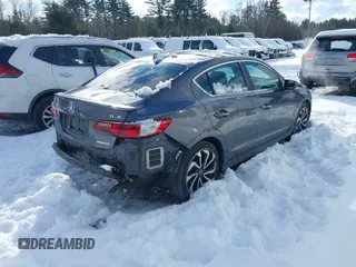 2018 Acura ILX Special Edition with VIN 19UDE2F43JA001987, listed as a IAAI auction lot 41538120 with 68,507 mi miles. Bid and sale history available at carsss.com. Image 4.