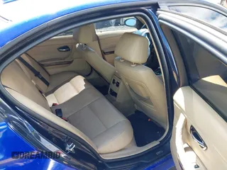 2008 BMW 3 Series 328xi z VIN WBAVC93578K043546, wystawiony jako IAAI lot #41987405 z przebiegiem Nie podano mil oraz . Historia ofert i sprzedaży dostępna na DreamBid. Obrazek 8.