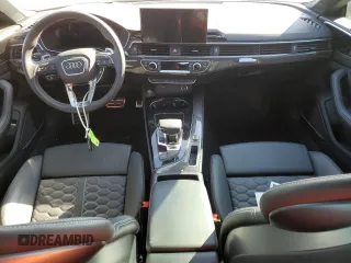 2023 Audi RS 5 Sportback z VIN WUAAWCF55PA900214, wystawiony jako Copart lot #42182554 z przebiegiem 13 302 mil mil oraz . Historia ofert i sprzedaży dostępna na DreamBid. Obrazek 8.
