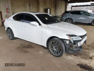 2009 Lexus IS with VIN JTHCK262395031561, listed as a IAAI auction lot 41975402 with 200,779 mi miles. Bid and sale history available at carsss.com. Image 1.