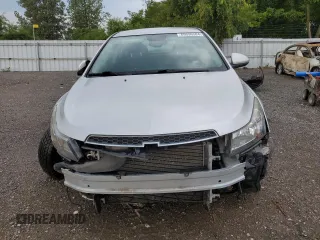 2014 Chevrolet Cruze 1LT with VIN 1G1PC5SB5E7267465, listed as a Copart auction lot 69096584 with 118,077 mi miles and Clean Title. Bid and sale history available at carsss.com. Image 5.